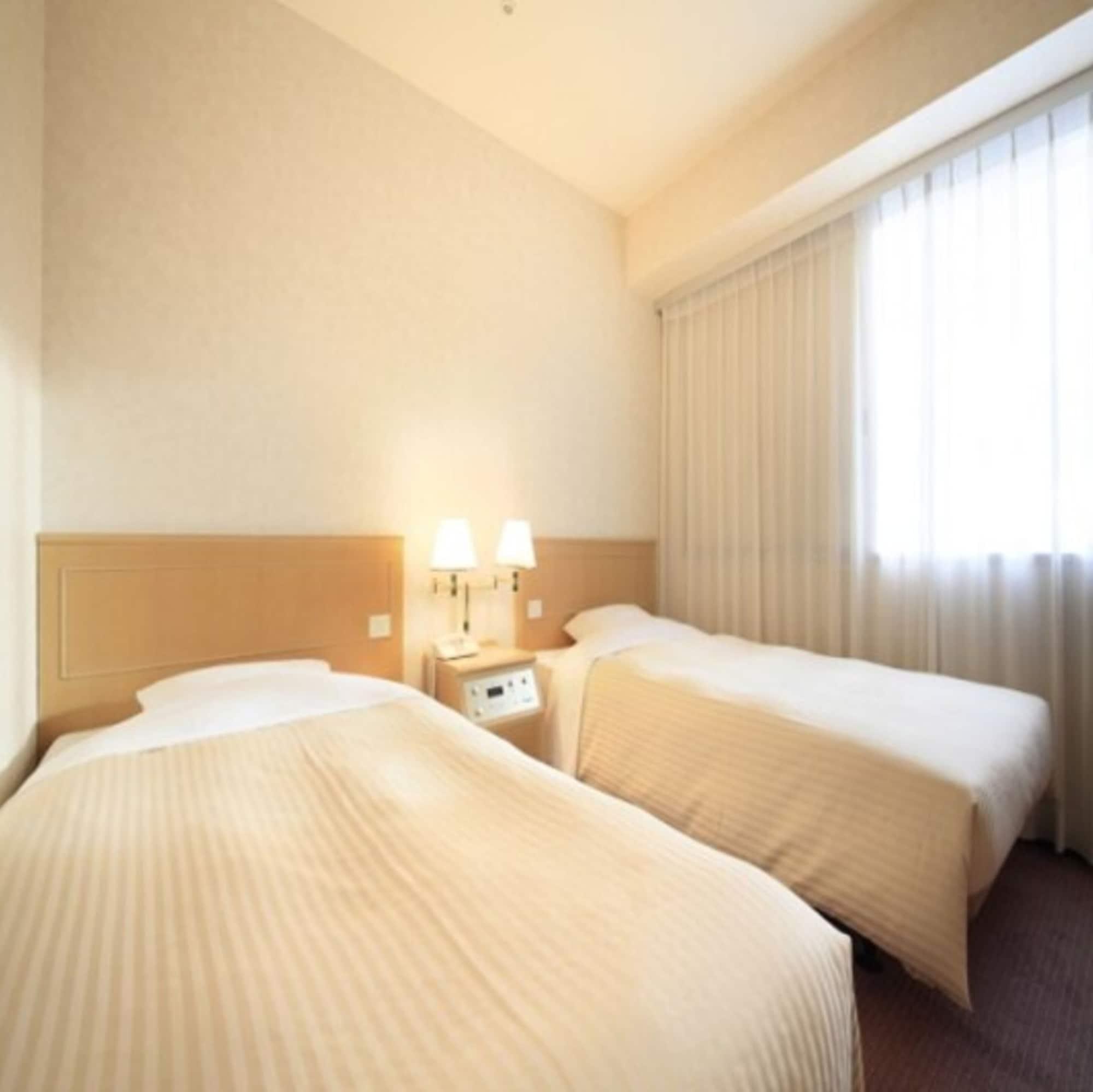Kofu Washington Hotel Plaza Bagian luar foto