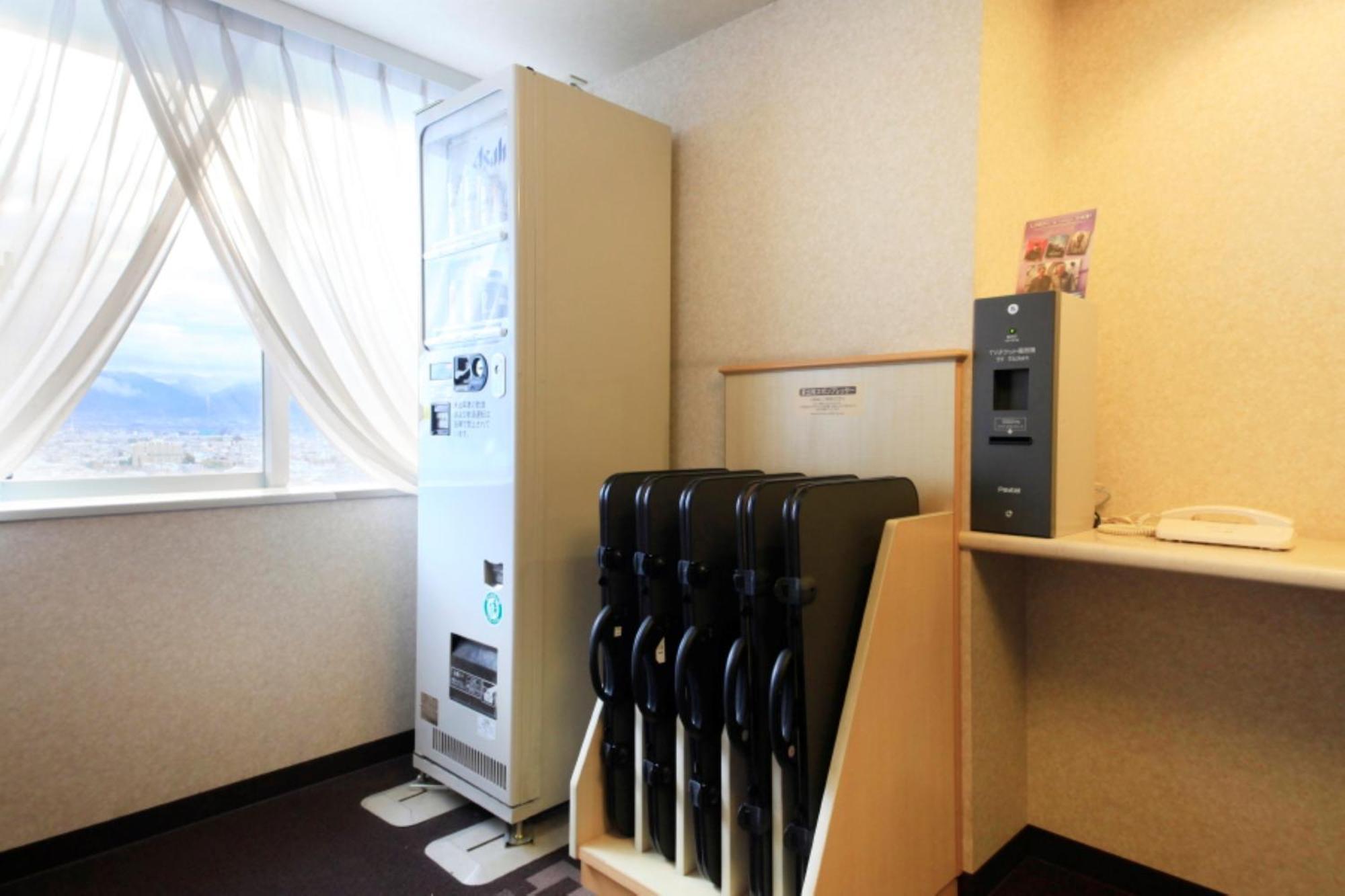 Kofu Washington Hotel Plaza Bagian luar foto