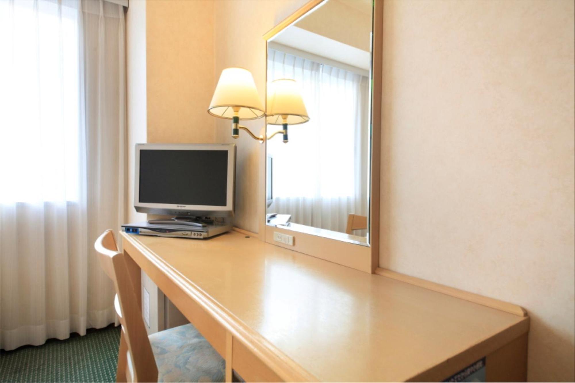 Kofu Washington Hotel Plaza Bagian luar foto