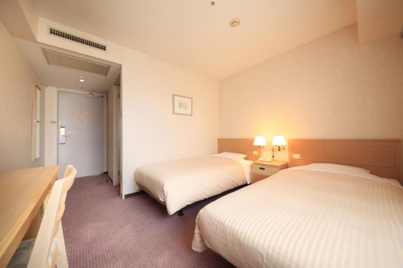 Kofu Washington Hotel Plaza Bagian luar foto